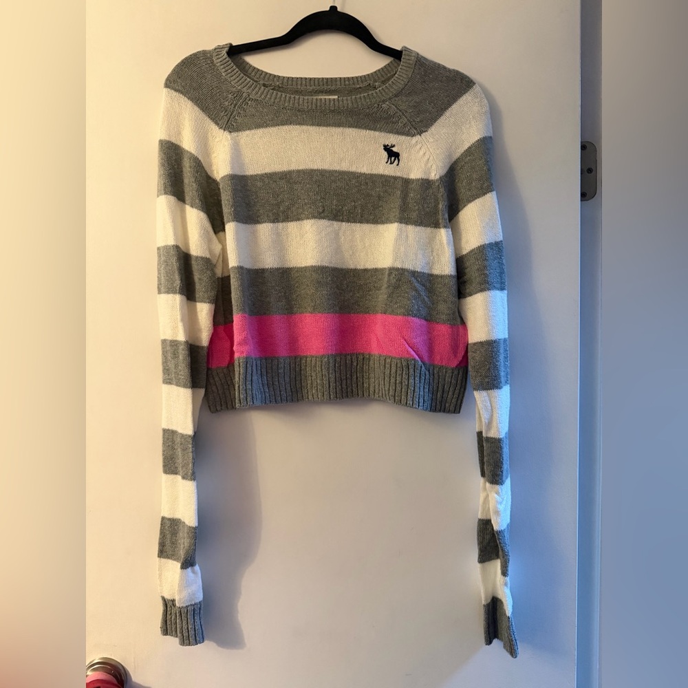 Abercrombie & Fitch cropped sweater